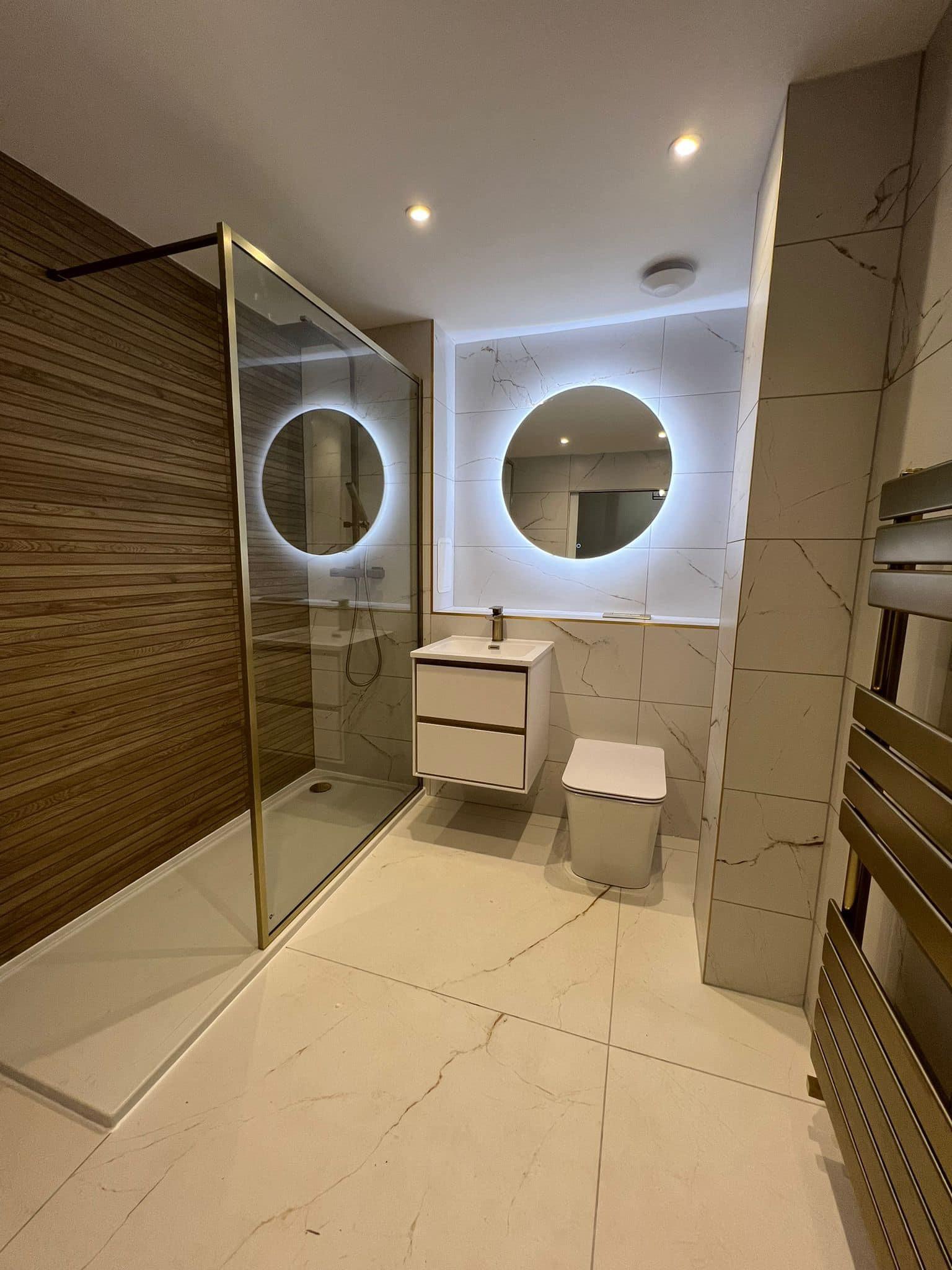 High-end bathroom renovation in Battlefield – bespoke design with luxury finishes.